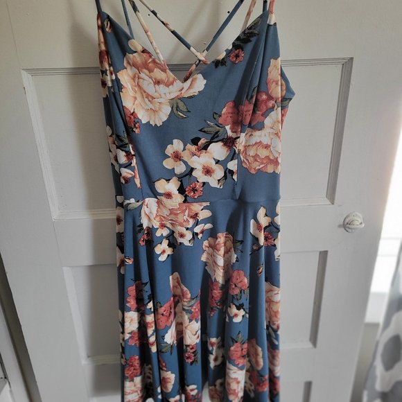 Fortune & Ivy Floral Dress - Picture 2 of 6